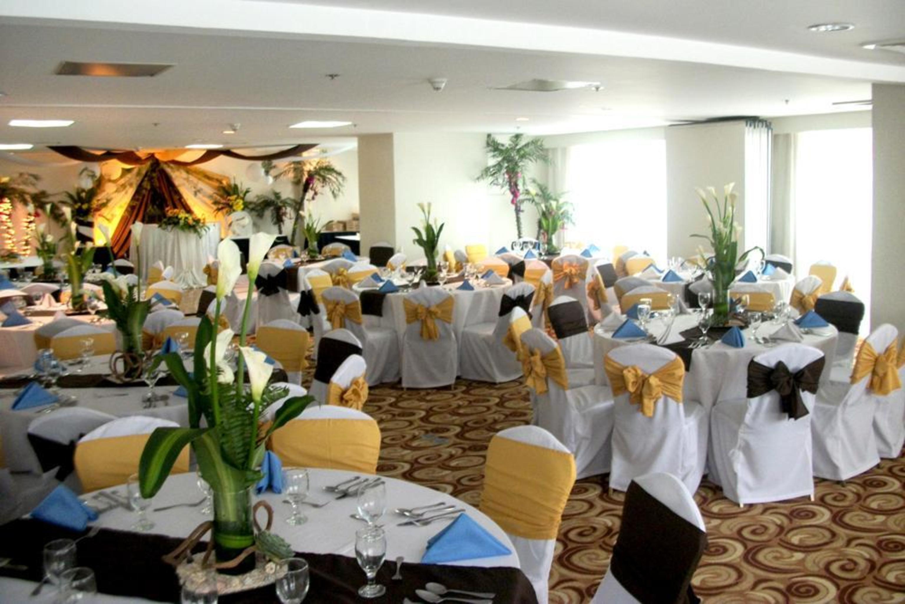 Oxford Suites Makati Makati City Ngoại thất bức ảnh