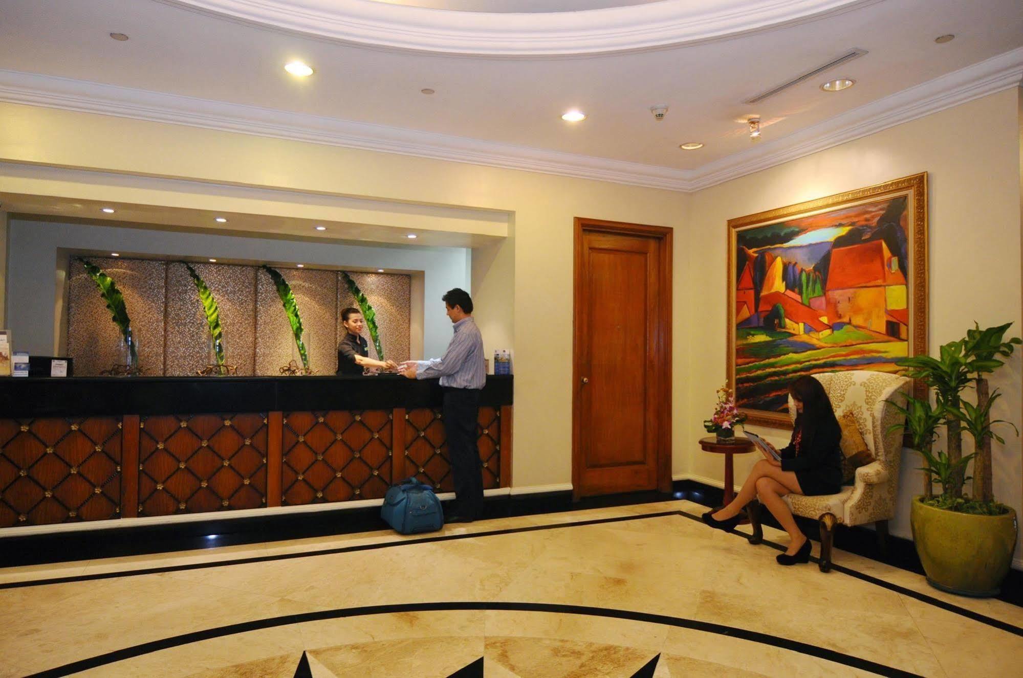 Oxford Suites Makati Makati City Ngoại thất bức ảnh