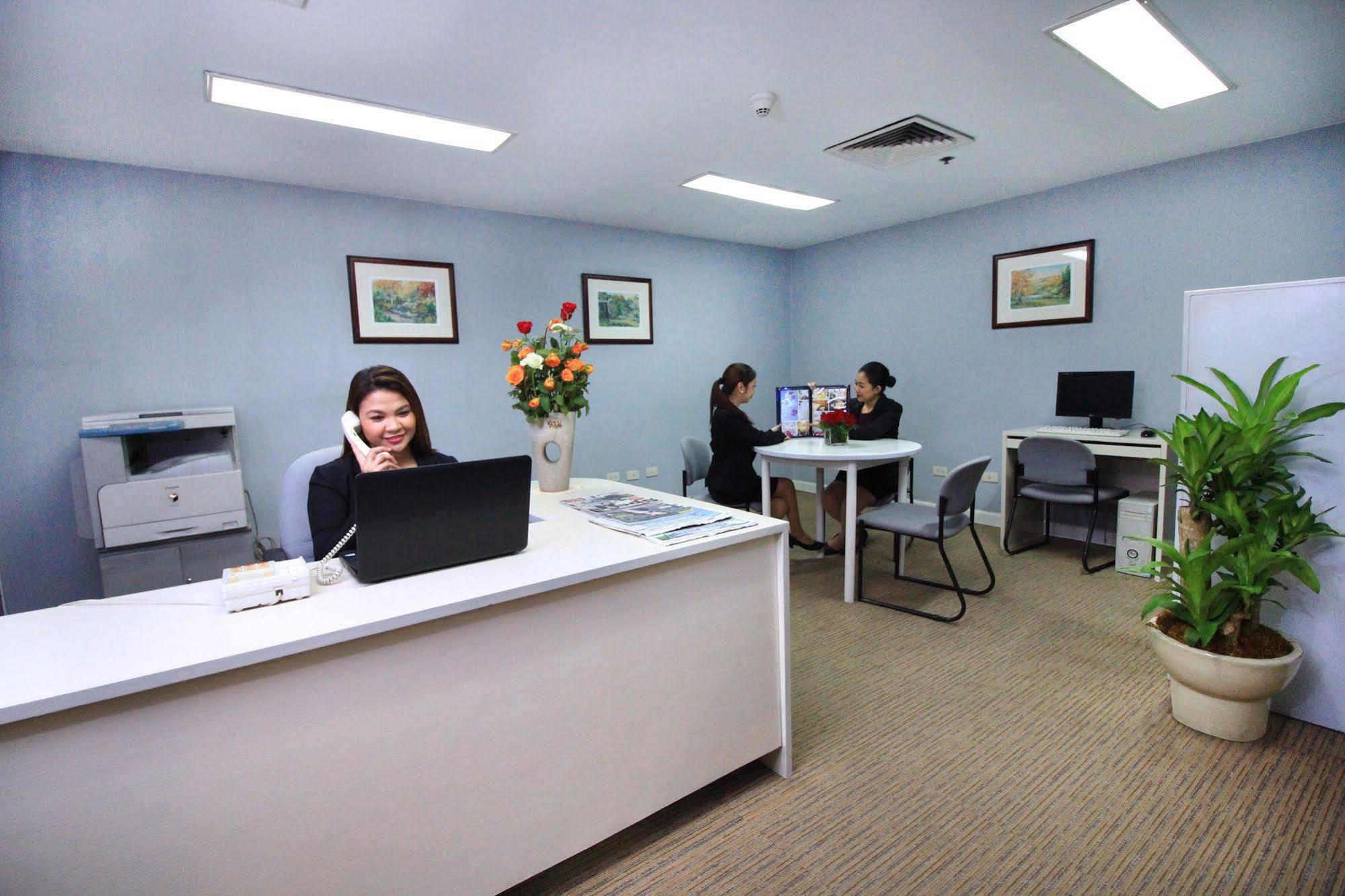 Oxford Suites Makati Makati City Ngoại thất bức ảnh