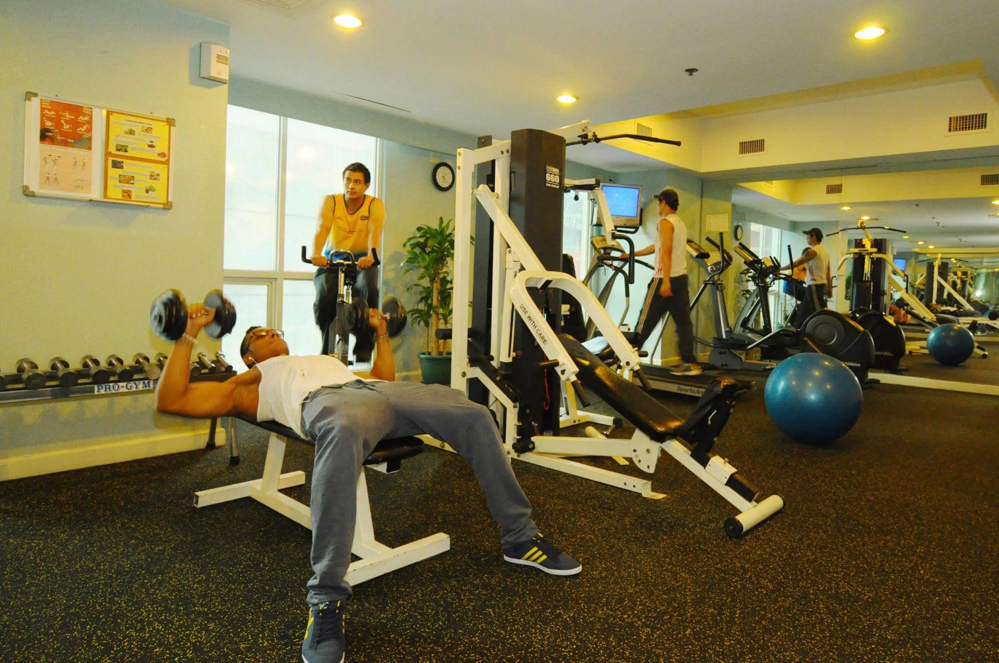 Oxford Suites Makati Makati City Ngoại thất bức ảnh