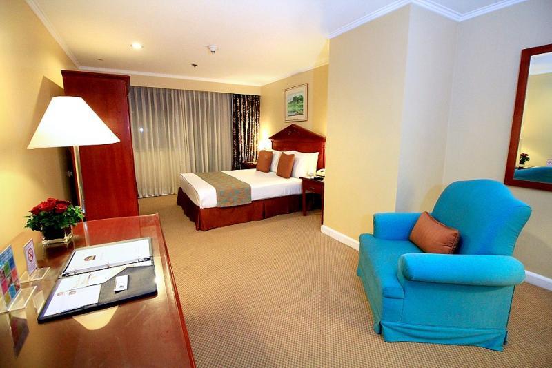 Oxford Suites Makati Makati City Ngoại thất bức ảnh