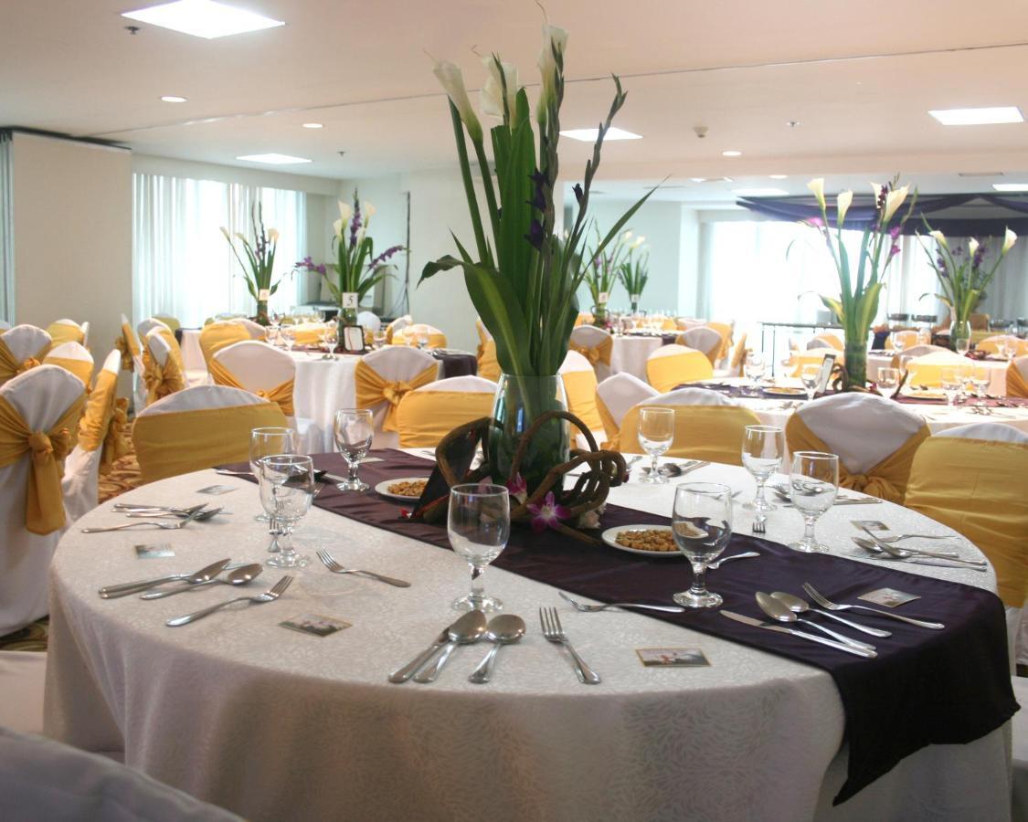 Oxford Suites Makati Makati City Ngoại thất bức ảnh
