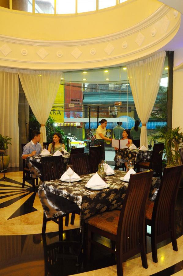 Oxford Suites Makati Makati City Ngoại thất bức ảnh