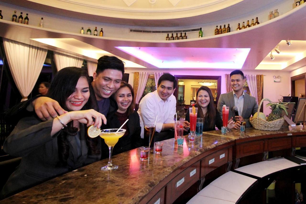 Oxford Suites Makati Makati City Ngoại thất bức ảnh